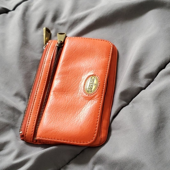 Fossil - Picture 1 of 3